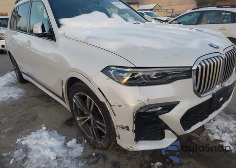 2022 BMW X7 xDrive40I z USA, uszkodzony, nr VIN 5UXCW2C09N9L11706